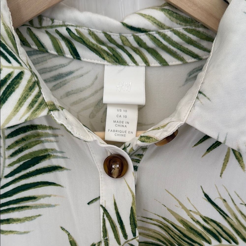 H&M Dress Tropical Leaf Print Button-Down Size 10 - Picture 6 of 11